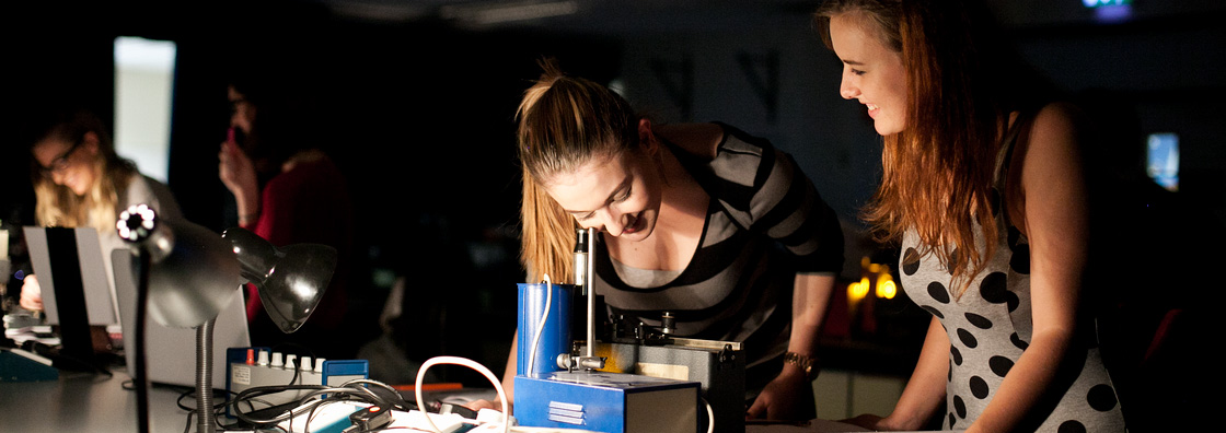 Experimental Physics - Female students Dark image - Maynooth University