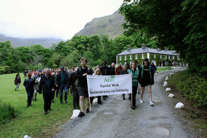 people setting out on the Afri famine walk 2023 