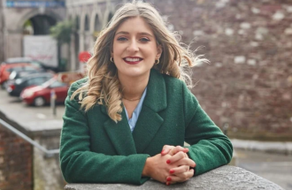Doireann Ní Ghlacáin