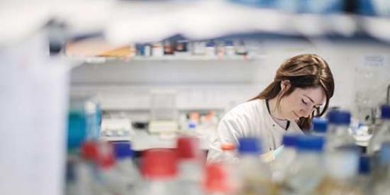 Chemistry - Girl in a Lab - Maynooth University